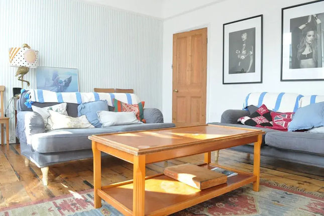 3 Bedroom Apartment in Clapham North