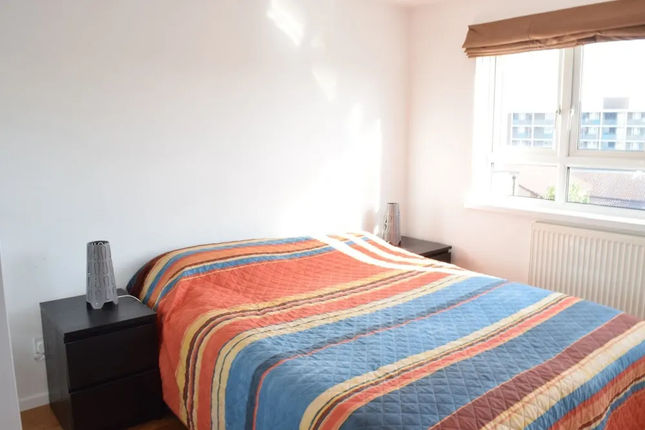 2 Bedroom Apartment With Terrace in West Kensington