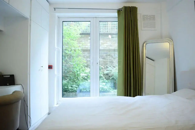 2 Bedroom Garden Flat Next to Portobello Market