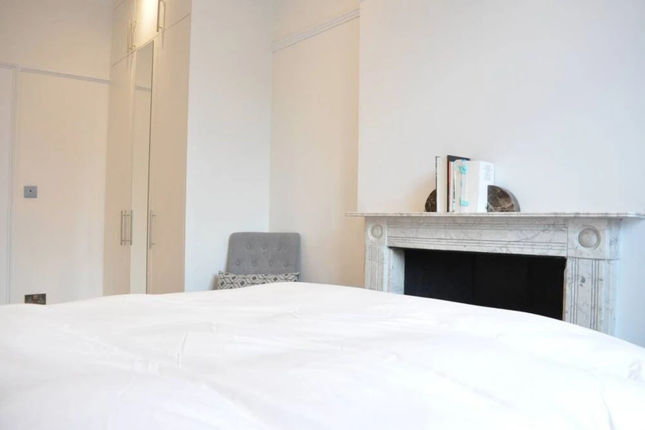 2 Bedroom 2 Storey Flat in Perfect Location
