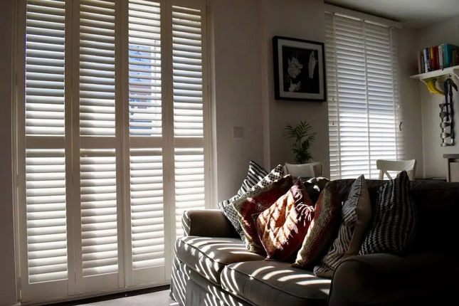 Spacious 1 Bedroom Apartment in Canning Town