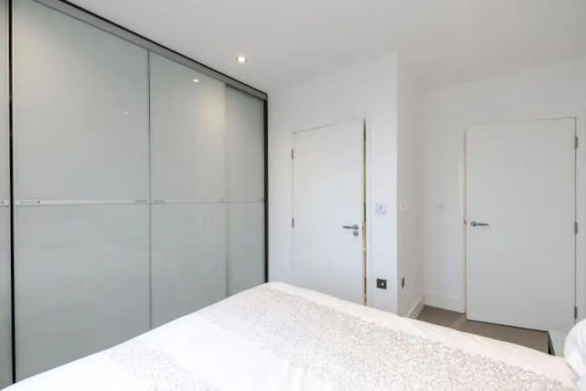 Notting Hill 2 Bedroom Apartment