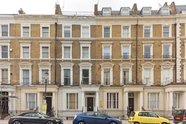 Collingham Place Apartment