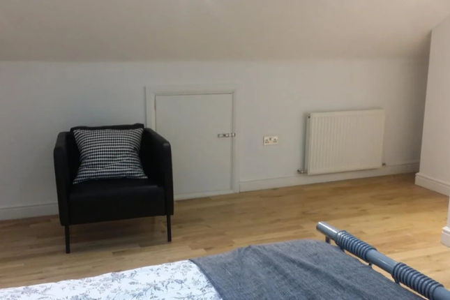 Coulsdon Place Apartments