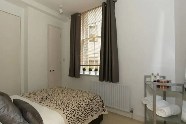 Saint Paul’s Apartment