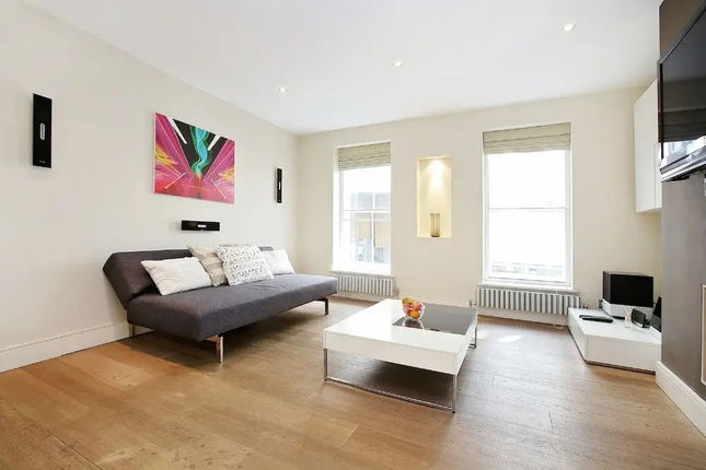 Private Apartment – Trafalgar Square – Piccadilly Circus