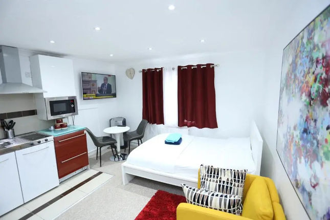 Classic Studio Lytham Up London