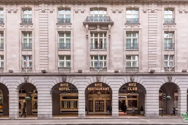 Mayfair Piccadilly Apartment