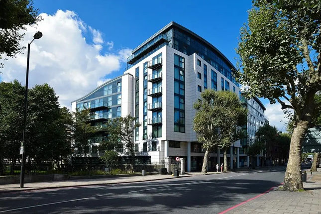 Premier Tower Bridge Apartment