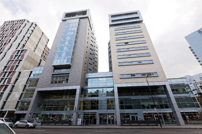 Marlin Aldgate Tower Bridge