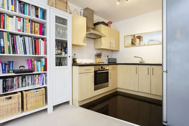Veeve – Luxury 2 Bedroom Apartment – Chelsea Bridge Wharf