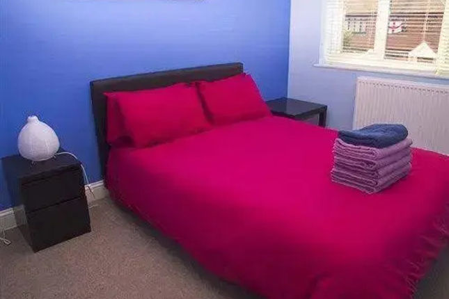 Coulsdon Place Apartments