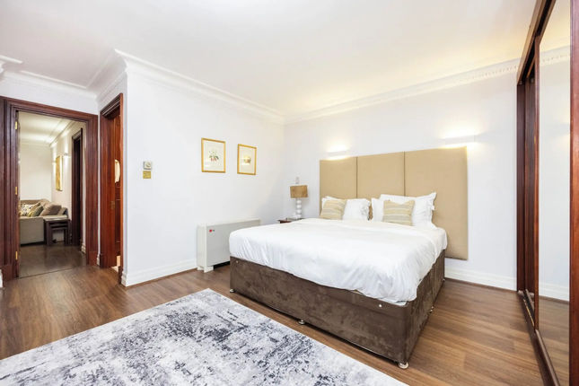 Carlton Court – Mayfair