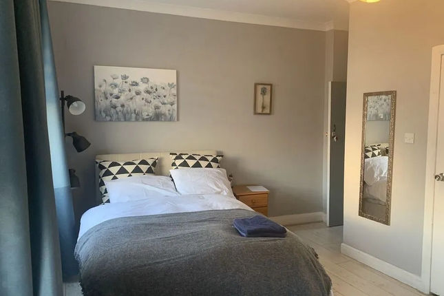 Camden Apartment