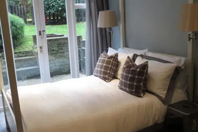 New, beautifully-designed garden flat in Clapham