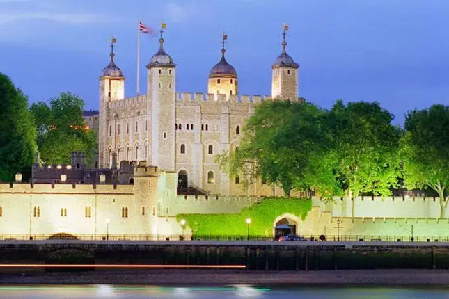 Trendy Home Near To Tower Of London