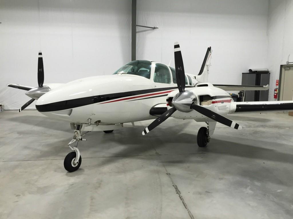 1990 B 58 Baron