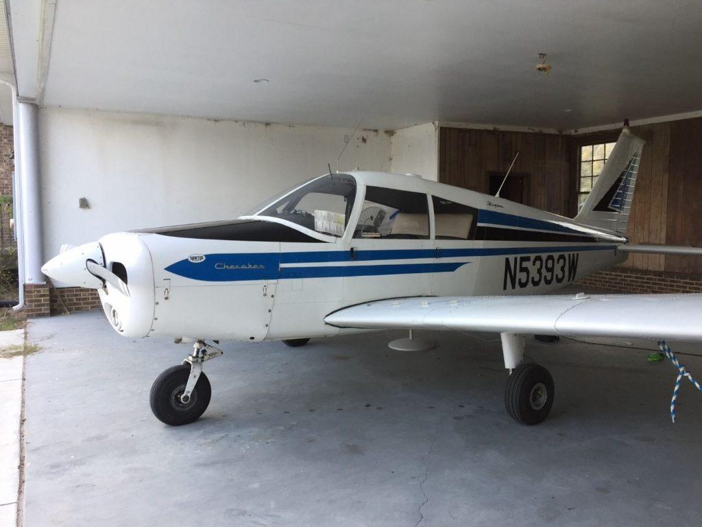 Always hangared Piper Cherokee pa28 160 aircraft