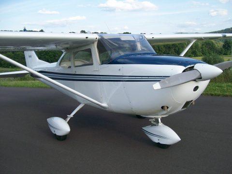 Hangared 1965 Cessna 172F aircraft for sale