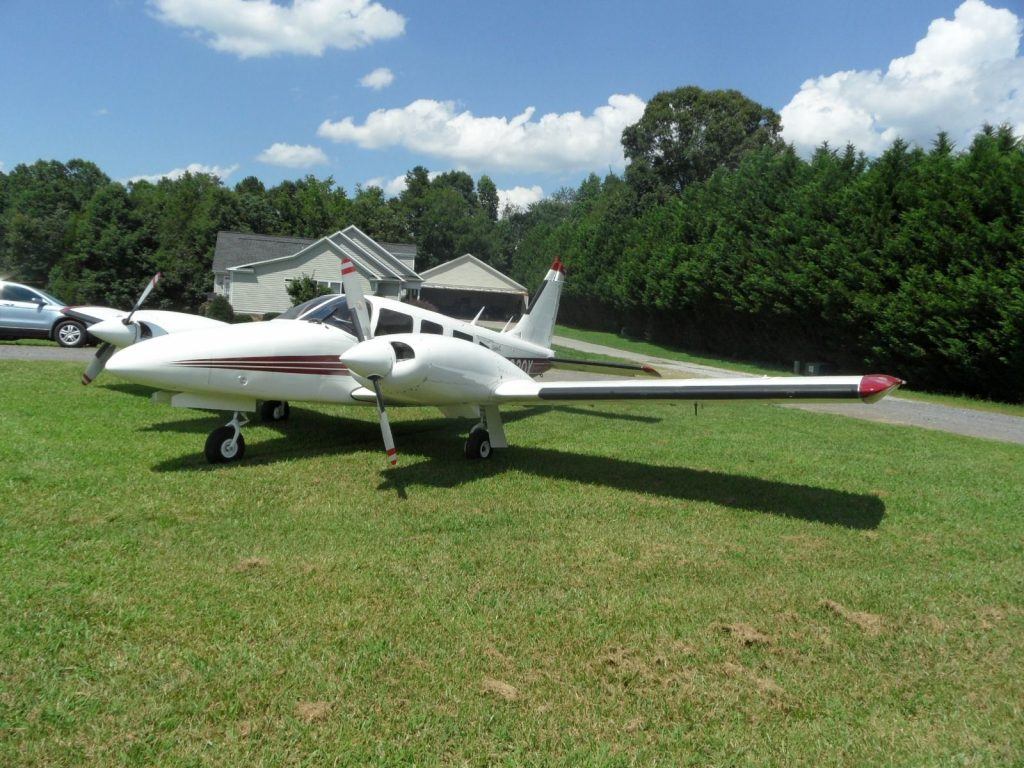 Turbocharged 1975 Piper Seneca II aircraft