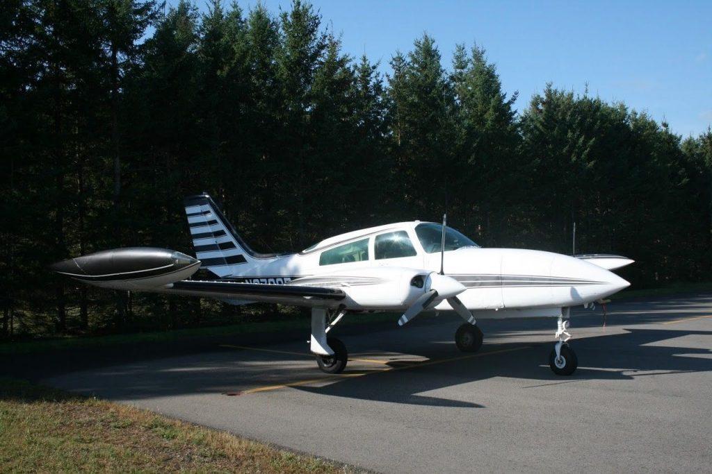 EXCELLENT and IMMACULATE 1975 Cessna 310R aircraft