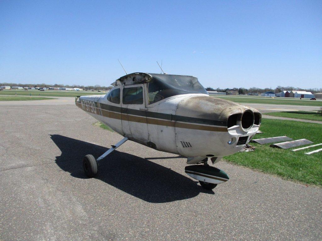 airframe only 1972 Cessna 182p aircraft
