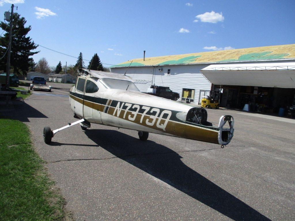 airframe only 1972 Cessna 182p aircraft