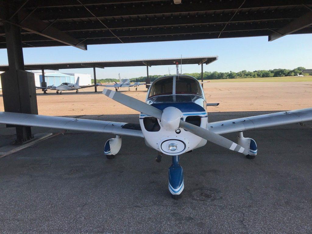 clean 1967 Piper Cherokee PA 28 140 aircraft