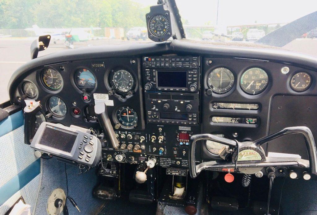 good condition 1963 Piper Cherokee 180 aircraft