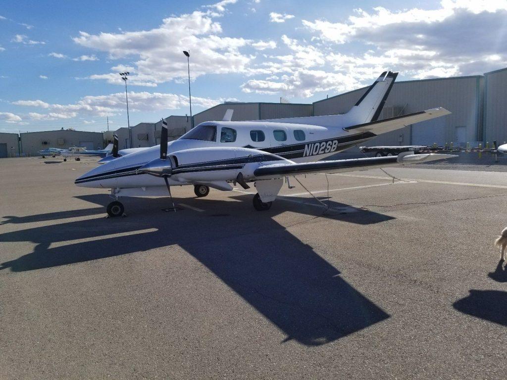 no corrosion 1976 Beechcraft Duke B60 aircraft