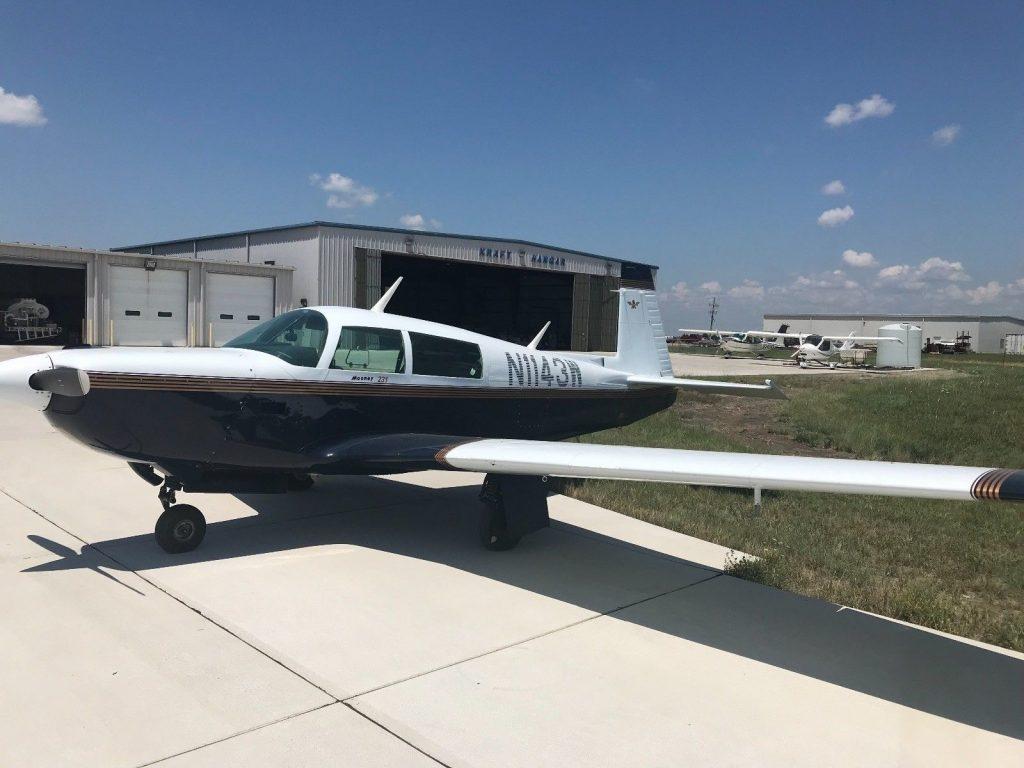 clean 1981 Mooney M20K Aircraft