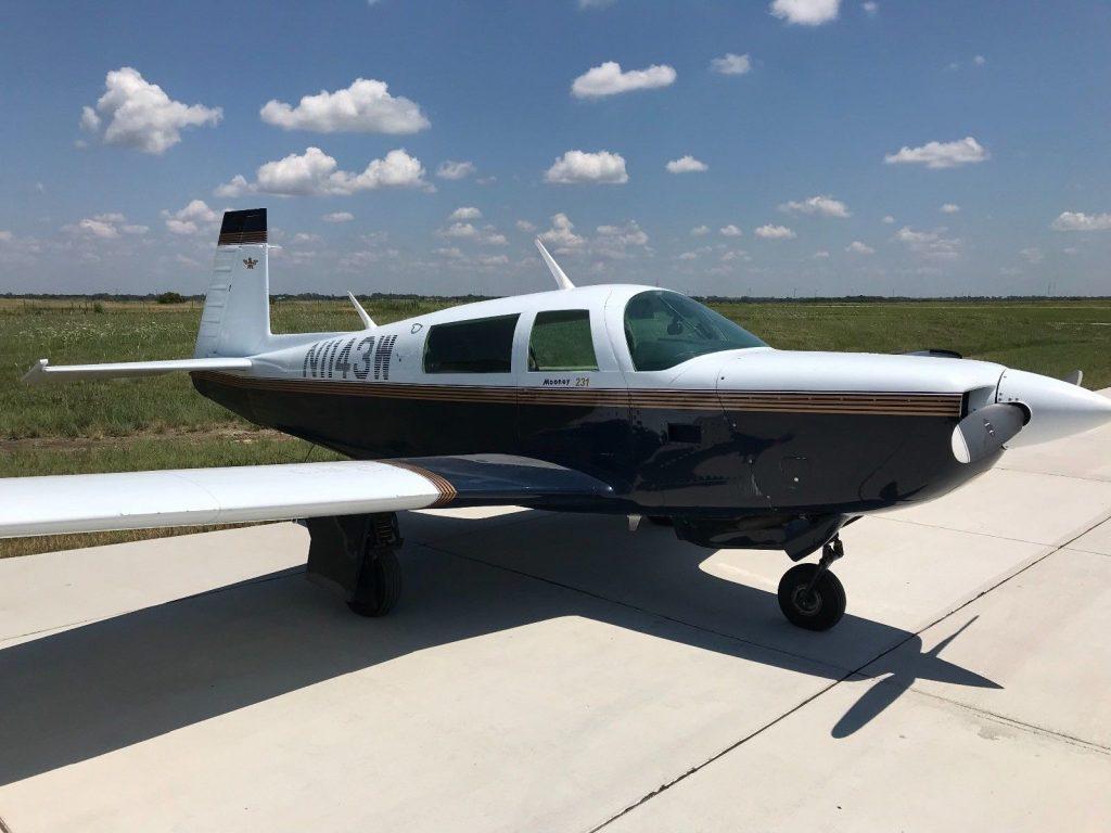 clean 1981 Mooney M20K Aircraft
