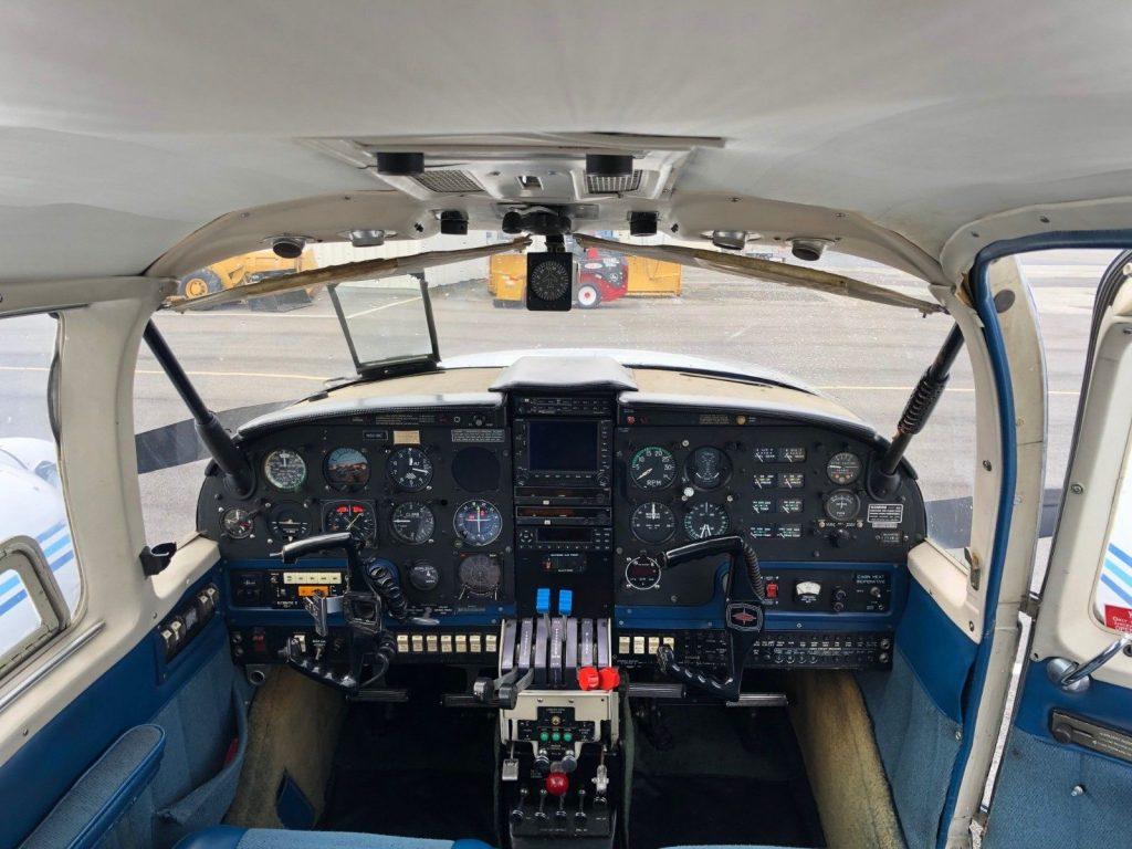 great shape 1973 Piper Aztec F aircraft