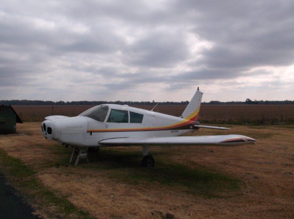 needs work 1964 Piper Cherokee 140 aircraft