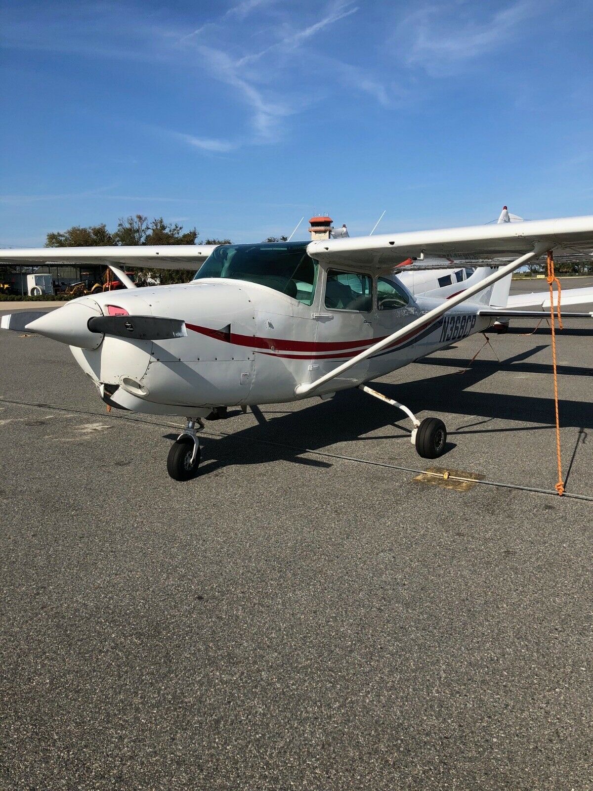 nice 1980 Cessna 182RG aircraft for sale.