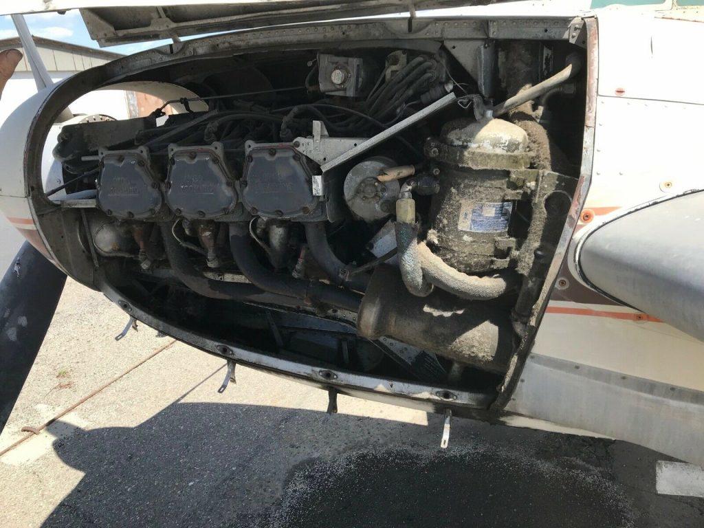 solid 1960 Beechcraft Bonaza H50 aircraft