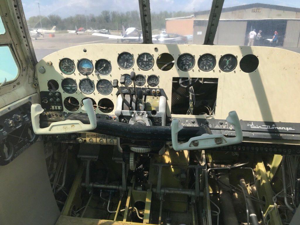 solid 1960 Beechcraft Bonaza H50 aircraft