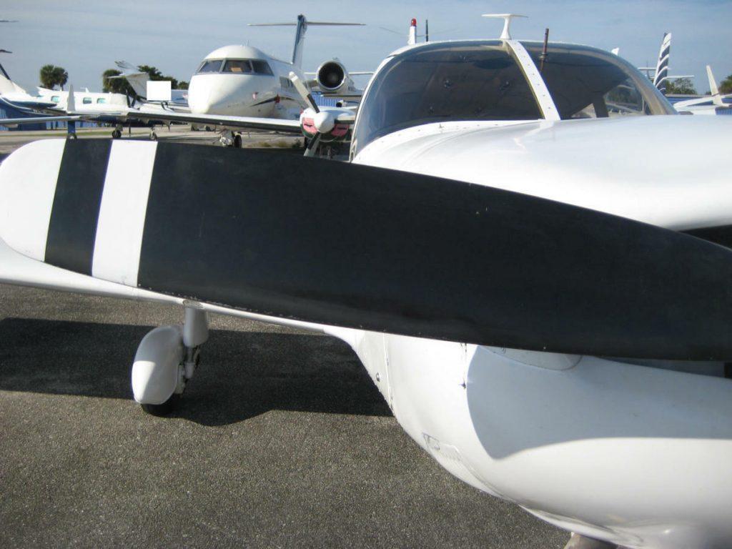 strong and fast 1967 Piper Cherokee Six 300 aircraft