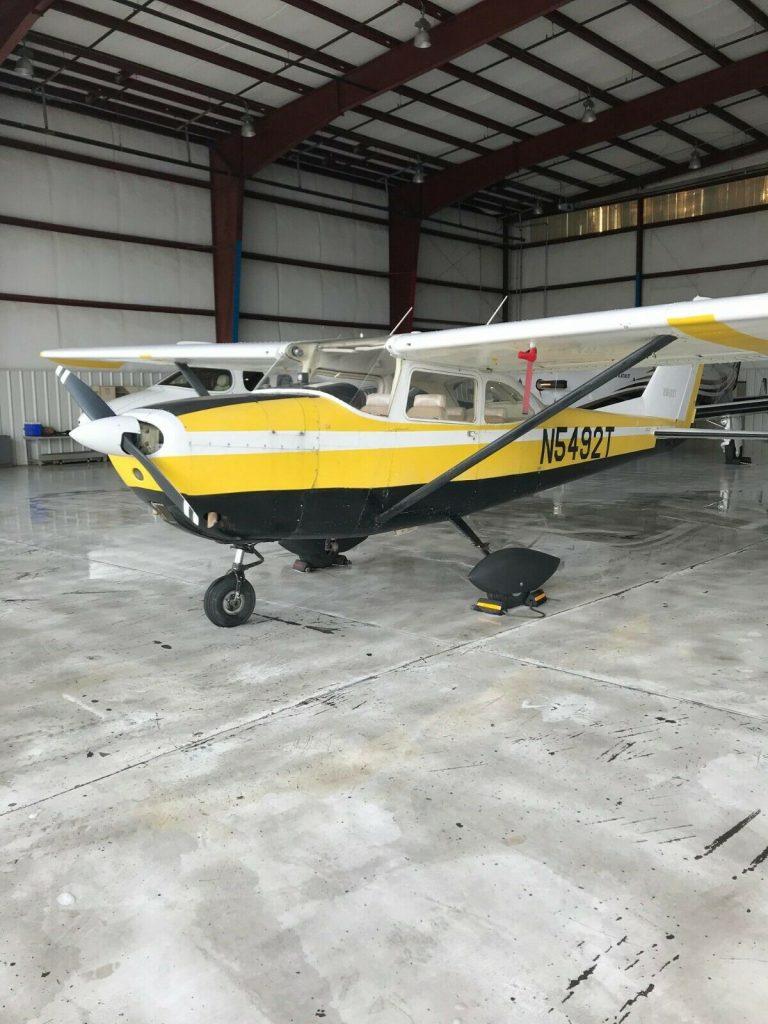 very nice 1964 Cessna 172 E aircraft