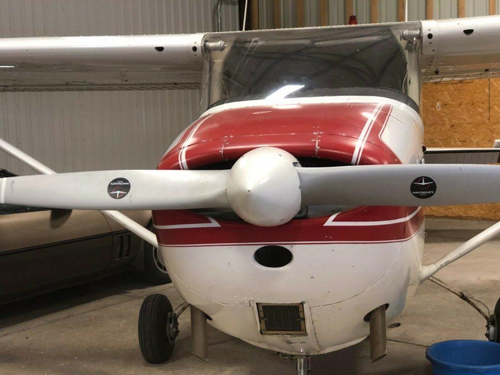 hangared 1965 Cessna 172F aircraft