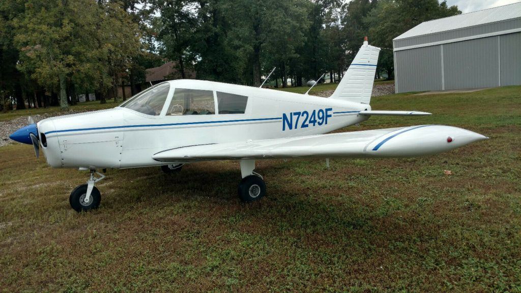 nice and clean 1968 Piper Cherokee 140 aircraft