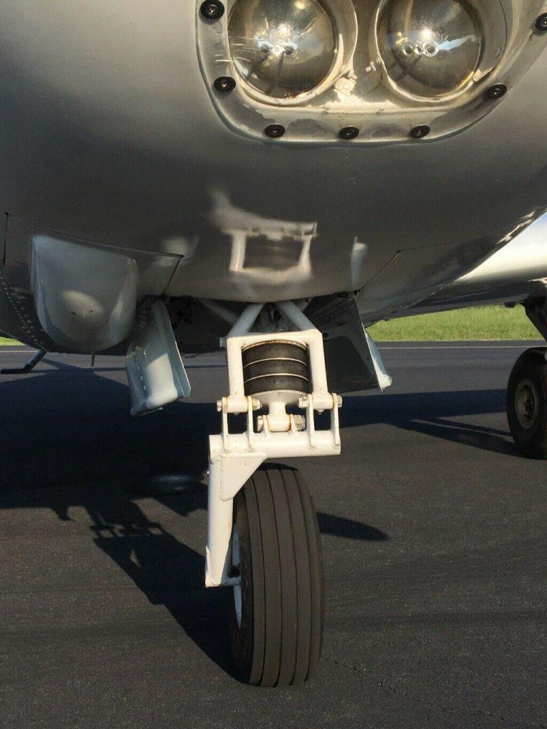 very low time 1979 Mooney M20K aircraft