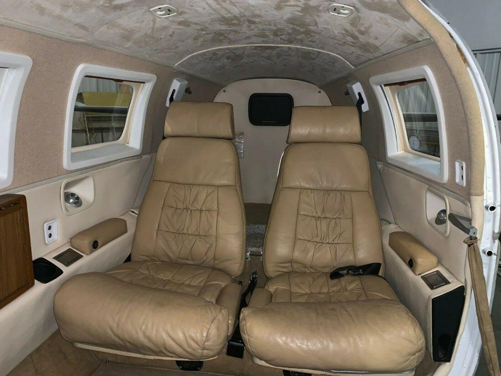 well equipped 1986 Piper Malibu PA-46-310P aircraft