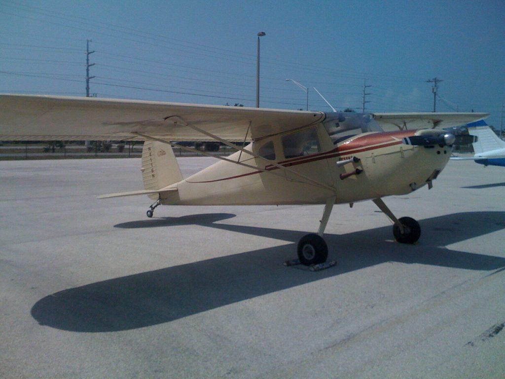 vintage 1947 Cessna 140 aircraft