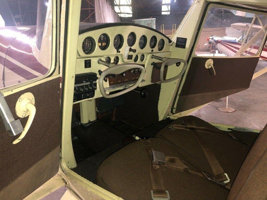 vintage 1947 Cessna 140 aircraft