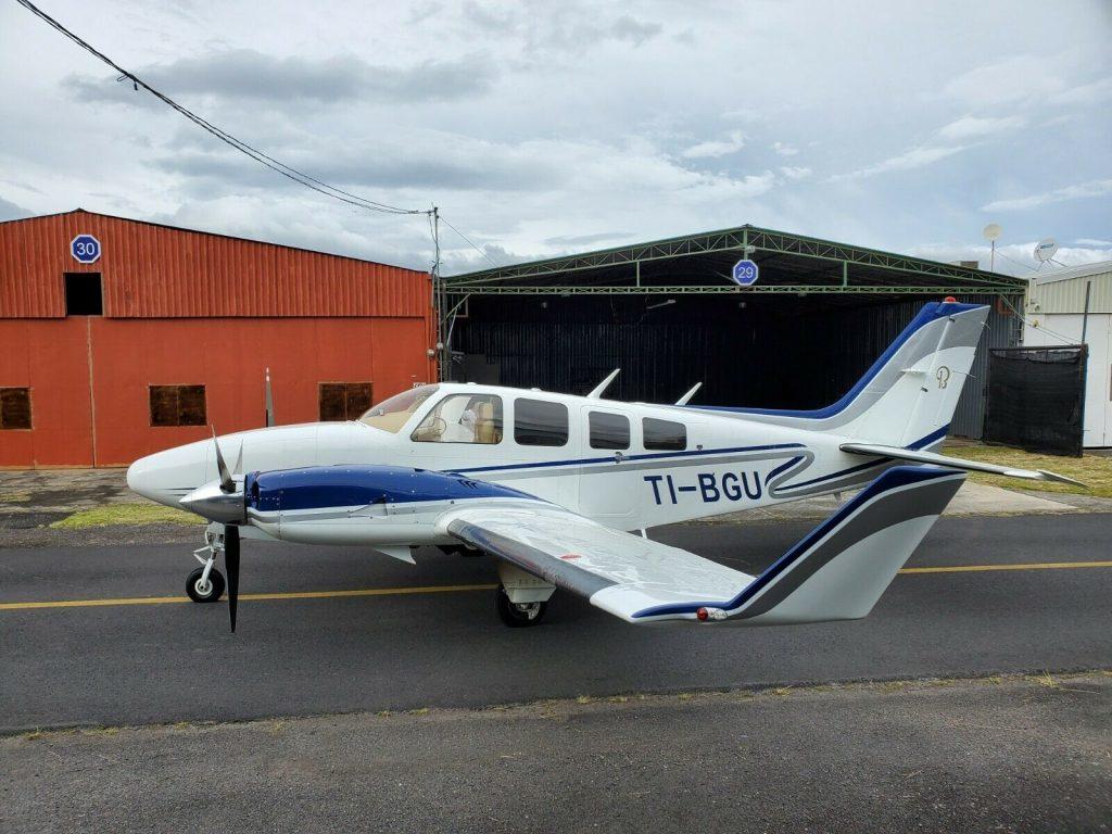 Immaculate 1976 Beechcraft 58P Baron Pressurized aircraft