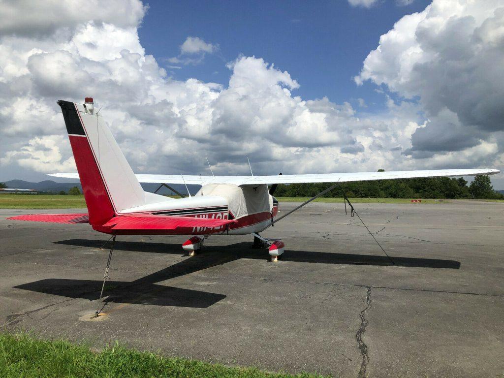 improved 1966 Cessna 172G Skyhawk aircraft