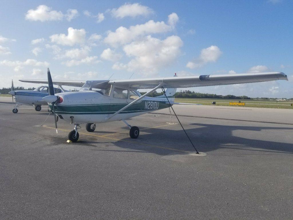Clean 1963 Cessna Skyhawk aircraft