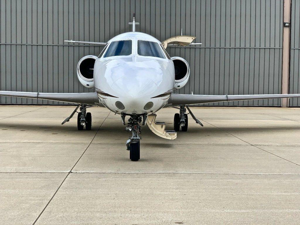 beautiful 1986 Dassault Falcon 100 Jet aircraft