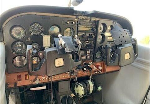 hangared 1975 Cessna 185F aircraft